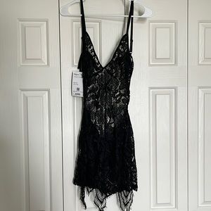 NWOT Elegant moments Lingerie